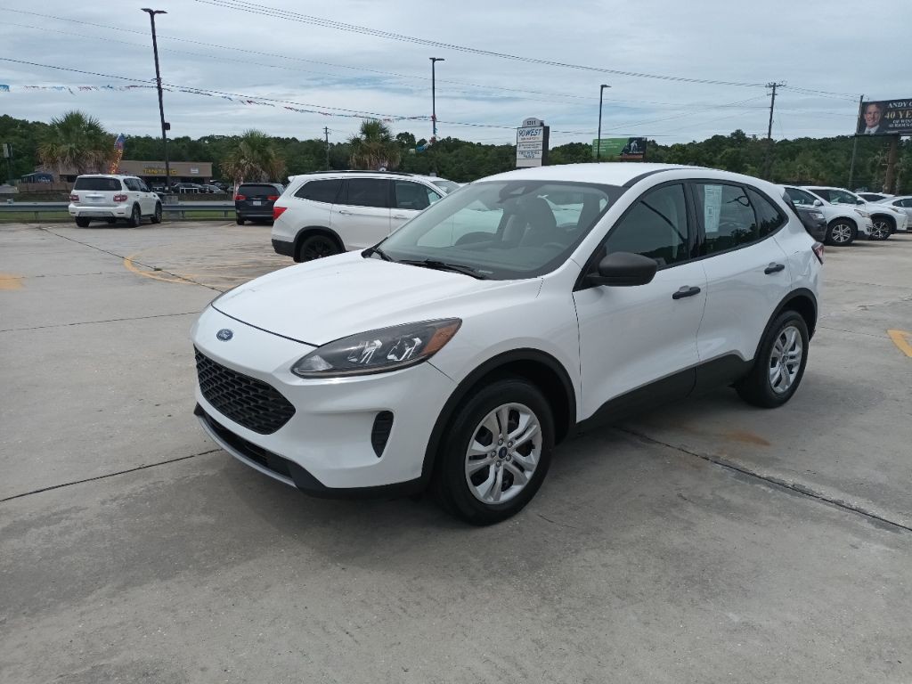2022 Ford Escape Image 2