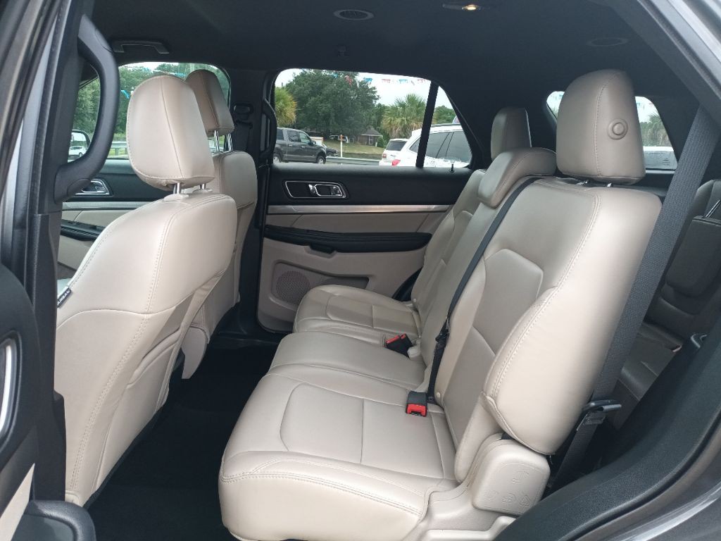 2019 Ford Explorer Image 7