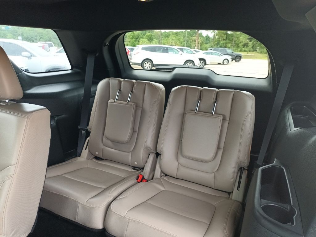 2019 Ford Explorer Image 8