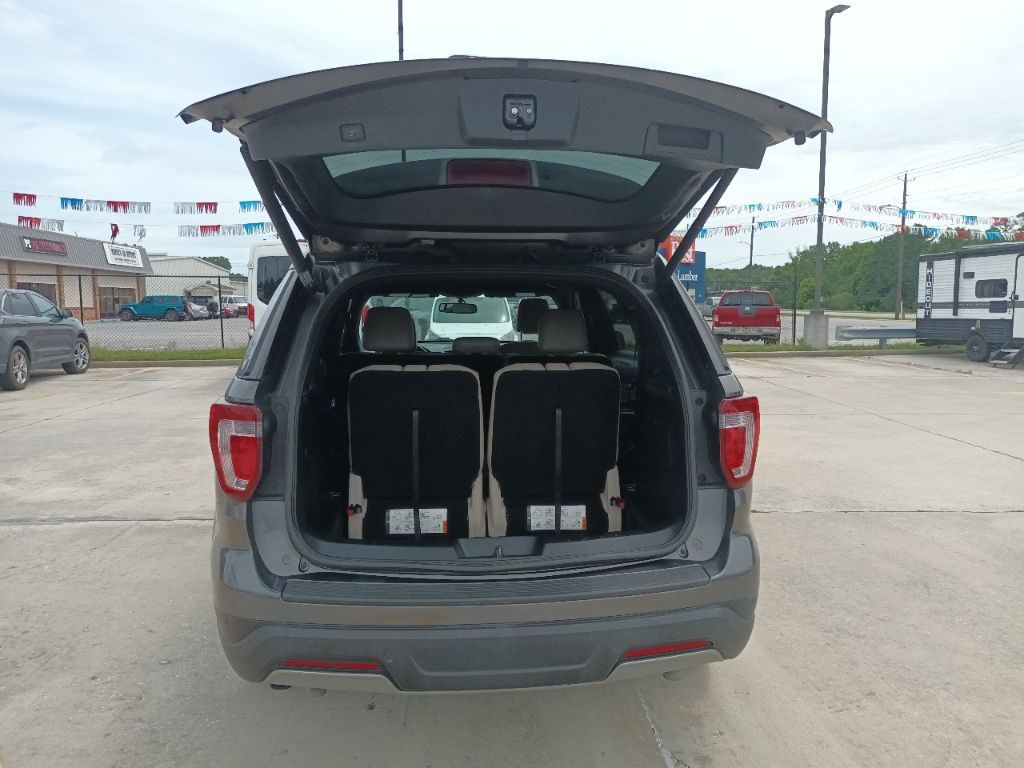 2019 Ford Explorer Image 9