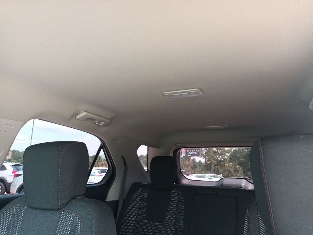 2017 Chevrolet Equinox Image 12