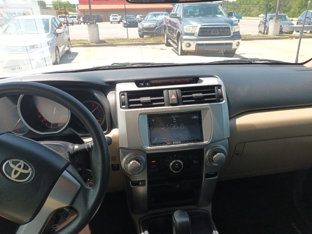 2011 Toyota 4Runner Image 10