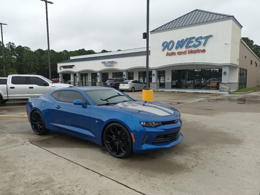 2018 Chevrolet Camaro Image 1