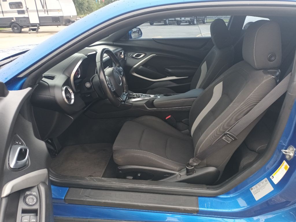 2018 Chevrolet Camaro Image 7
