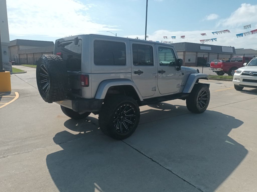 2018 Jeep Wrangler Unlimited Image 2