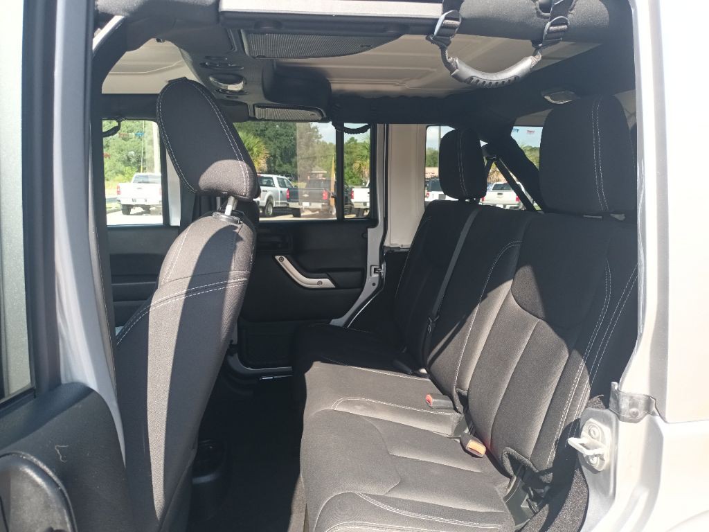 2018 Jeep Wrangler Unlimited Image 9