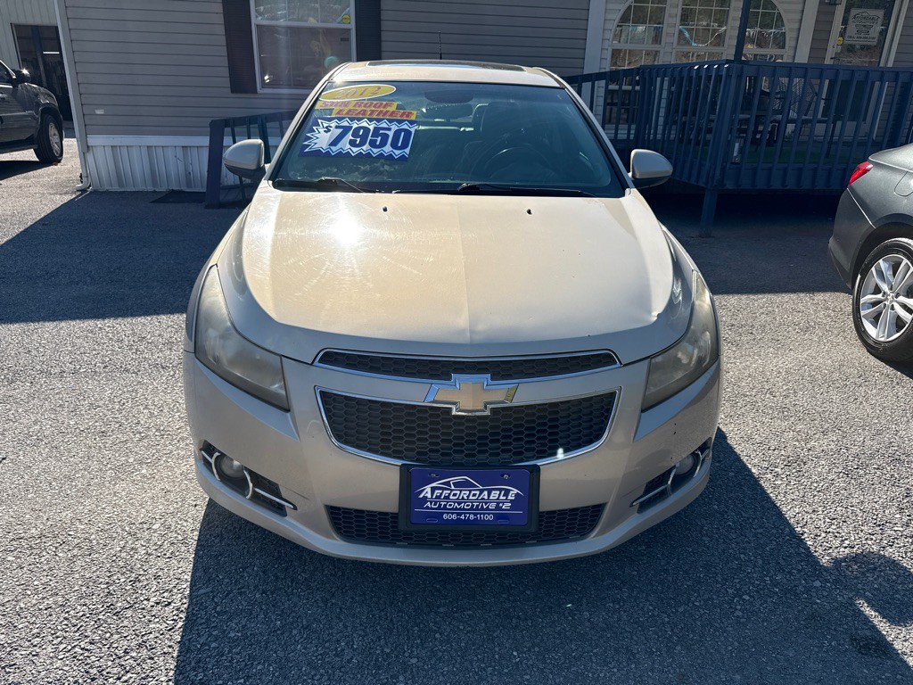 2012 Chevrolet Cruze Image 2