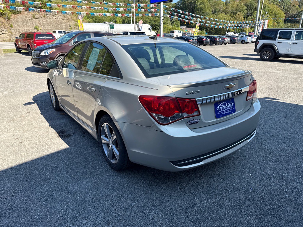 2012 Chevrolet Cruze Image 8