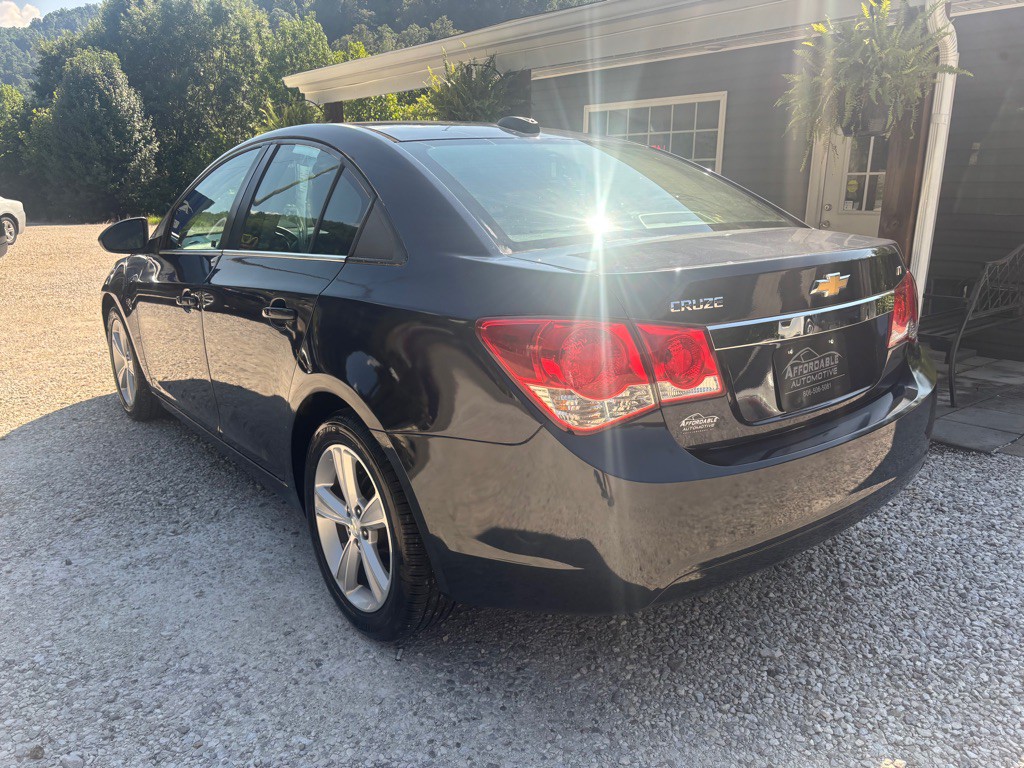 2015 Chevrolet Cruze Image 5