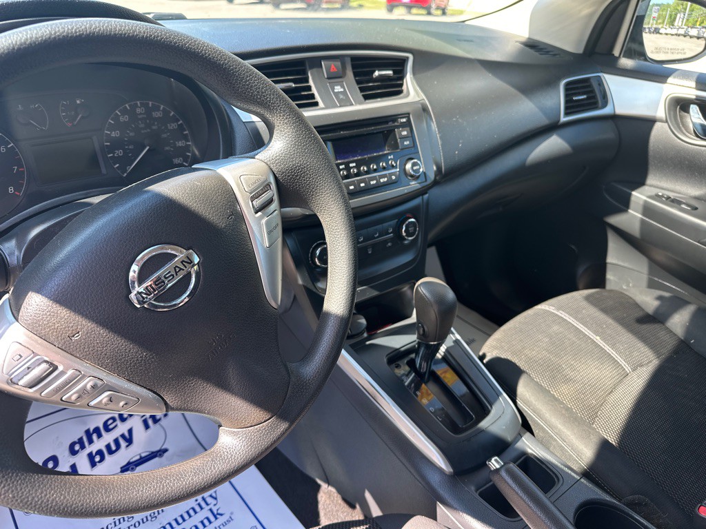 2017 Nissan Sentra Image 5