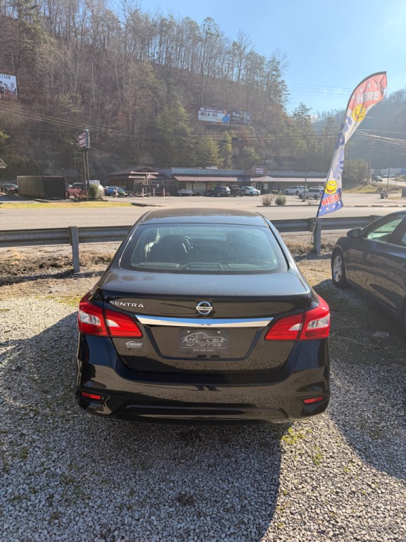 2017 Nissan Sentra Image 7