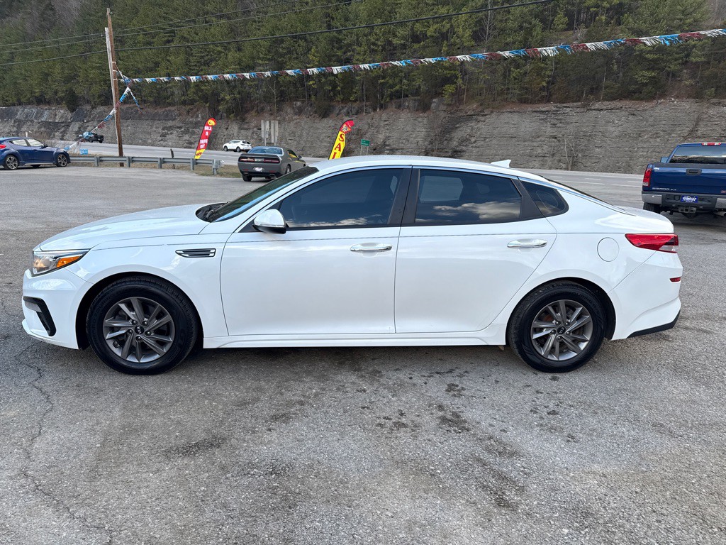 2020 Kia Optima Image 4