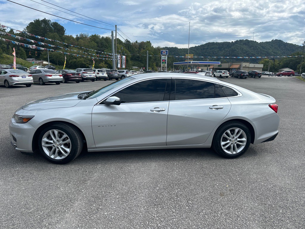 2018 Chevrolet Malibu Image 4