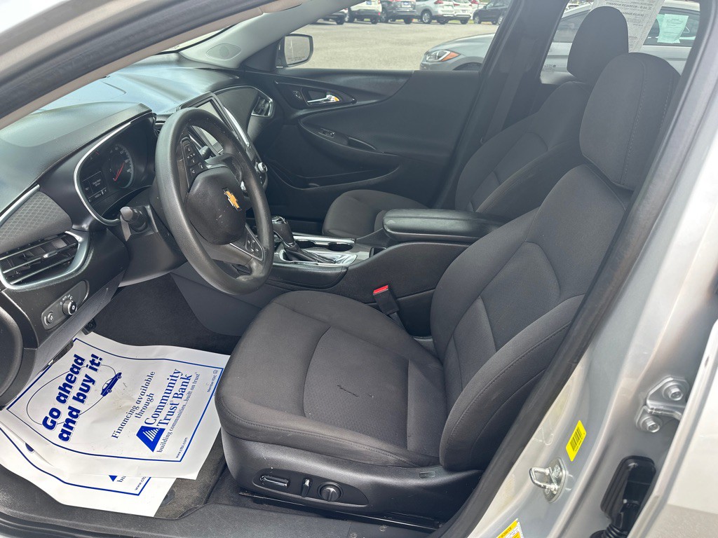 2018 Chevrolet Malibu Image 5