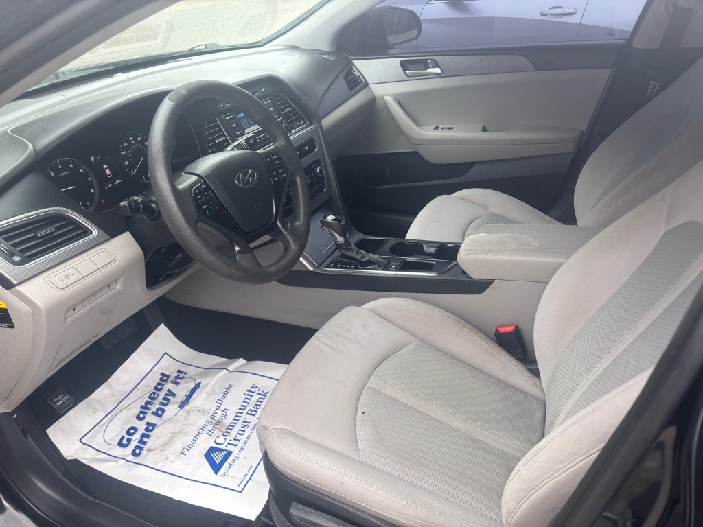 2015 Hyundai Sonata Image 8