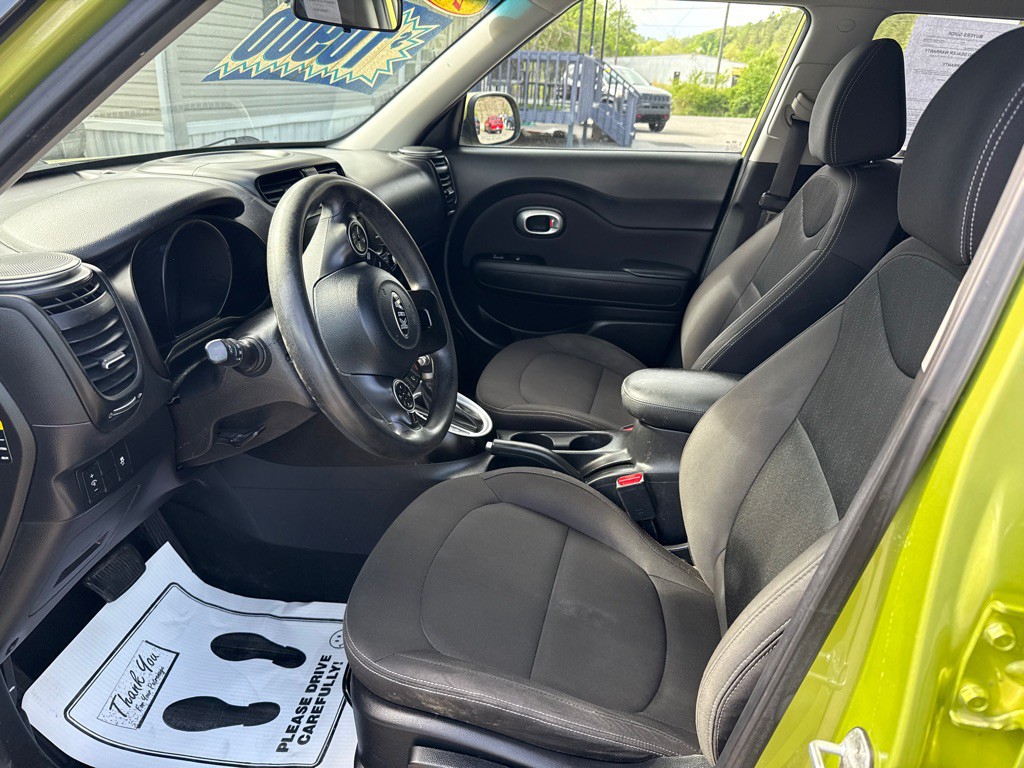 2017 Kia Soul Image 2