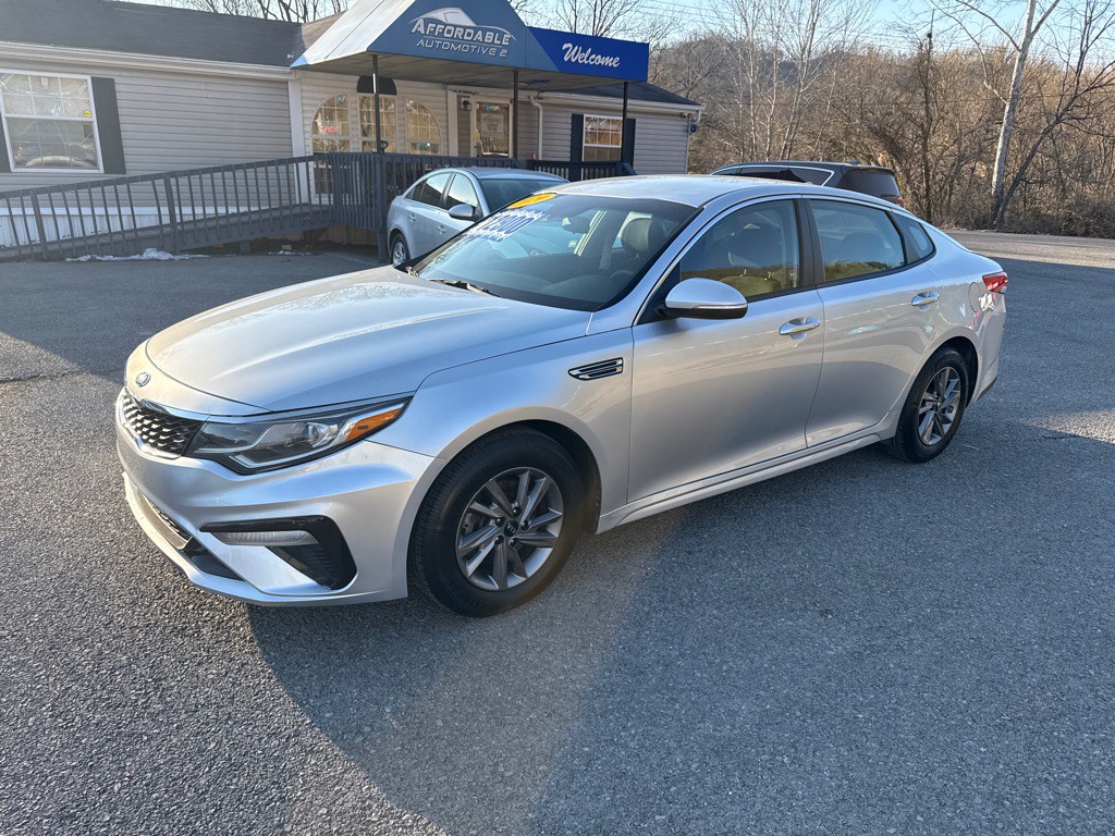 2020 Kia Optima Image 3