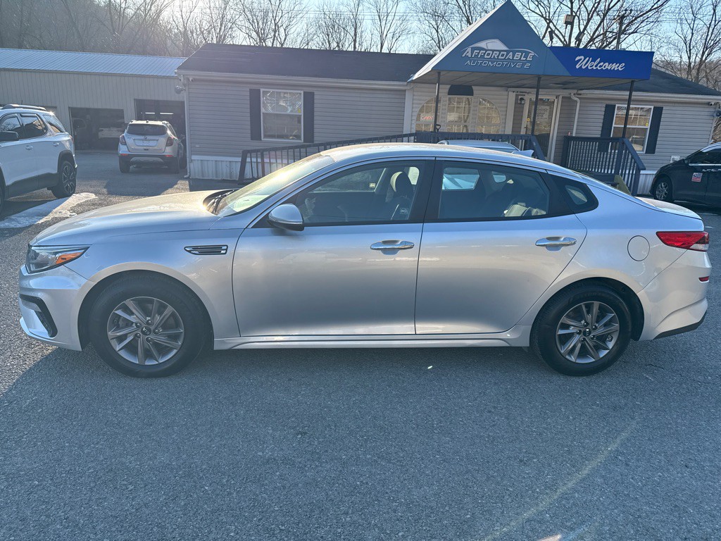 2020 Kia Optima Image 4