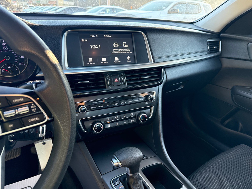 2020 Kia Optima Image 6