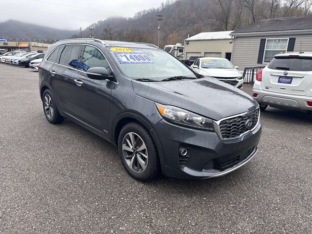 2019 Kia Sorento Image 1