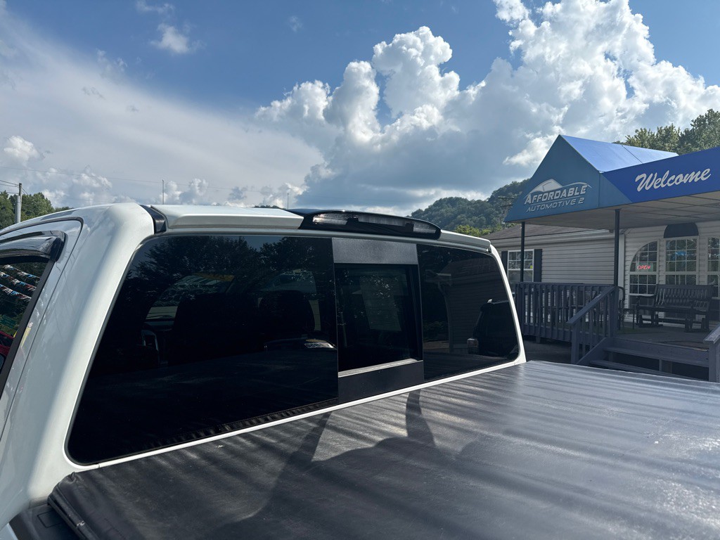 2018 Nissan Titan Image 8