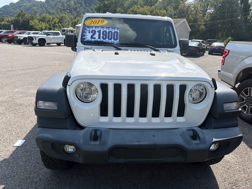 2019 Jeep Wrangler Unlimited Image 2