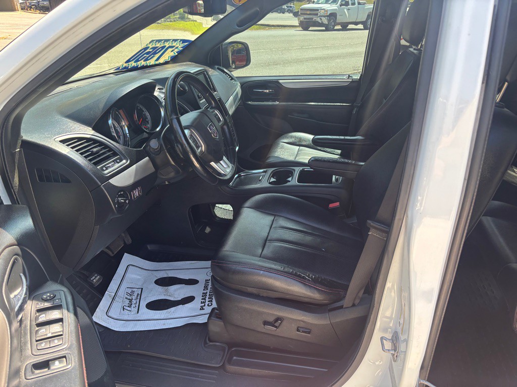 2017 Dodge Grand Caravan Image 13