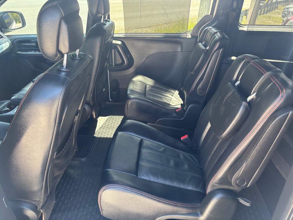 2017 Dodge Grand Caravan Image 11