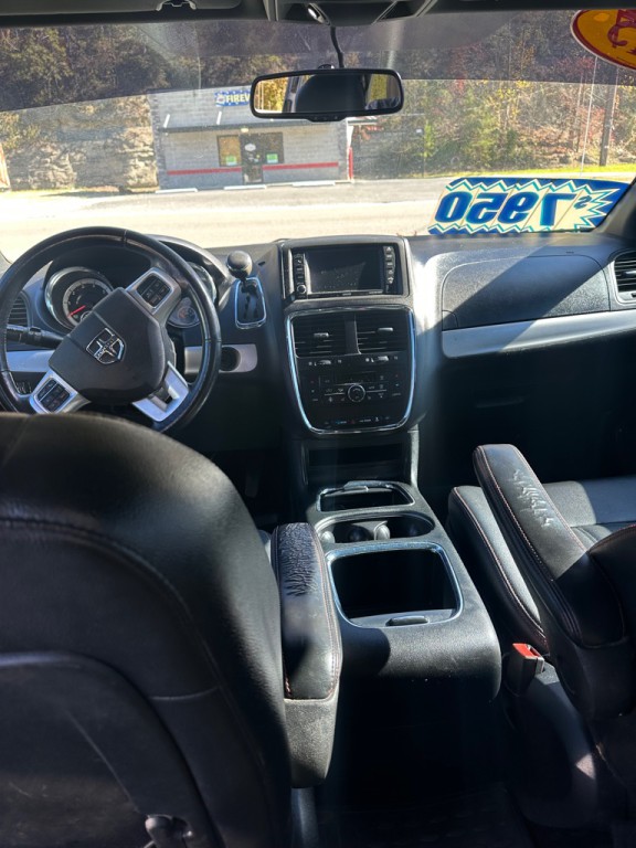 2017 Dodge Grand Caravan Image 12
