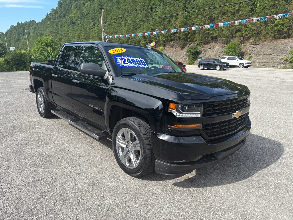 2018 Chevrolet Silverado 1500 Image 1