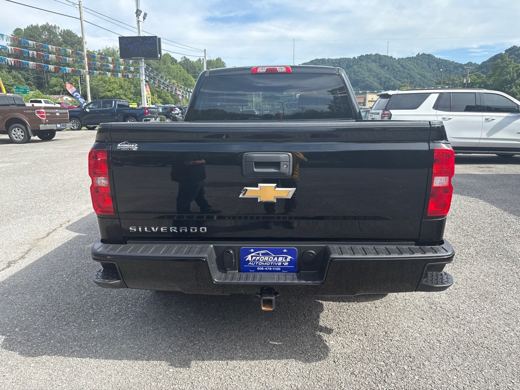 2018 Chevrolet Silverado 1500 Image 12