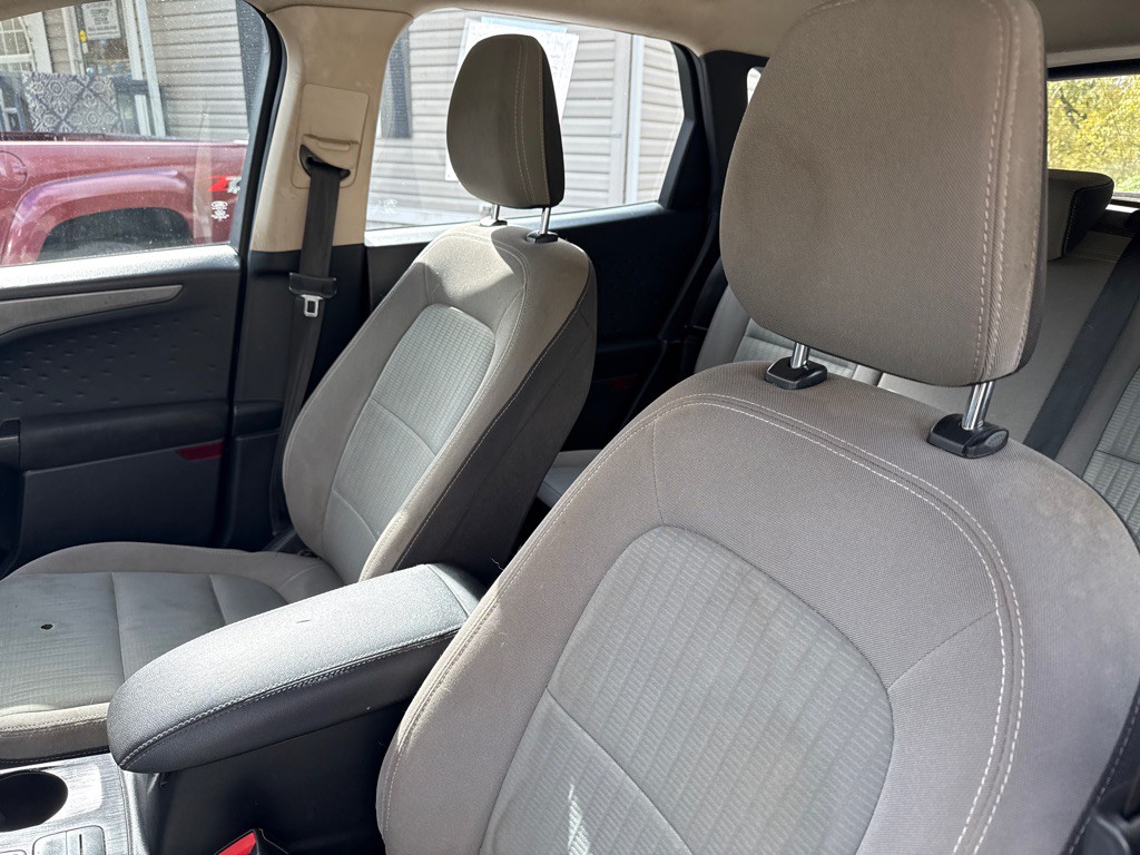 2020 Ford Escape Image 7