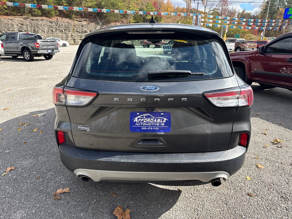 2020 Ford Escape Image 9