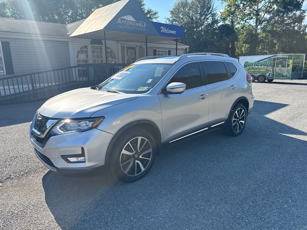 2017 Nissan Rogue Image 3