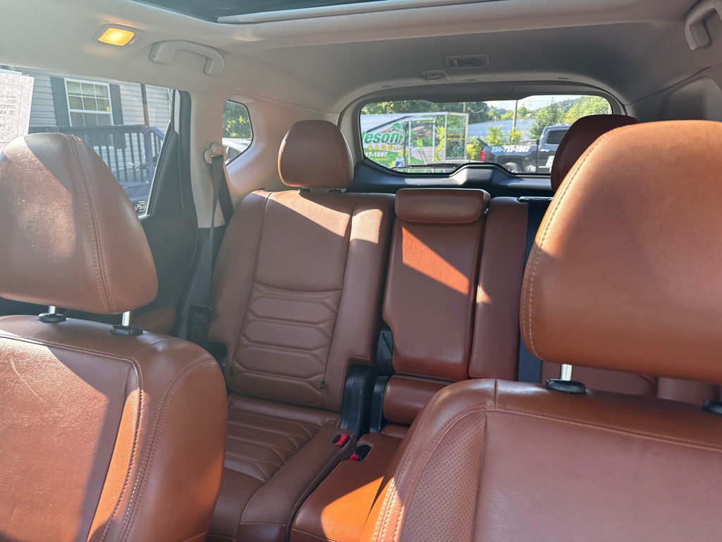 2017 Nissan Rogue Image 12