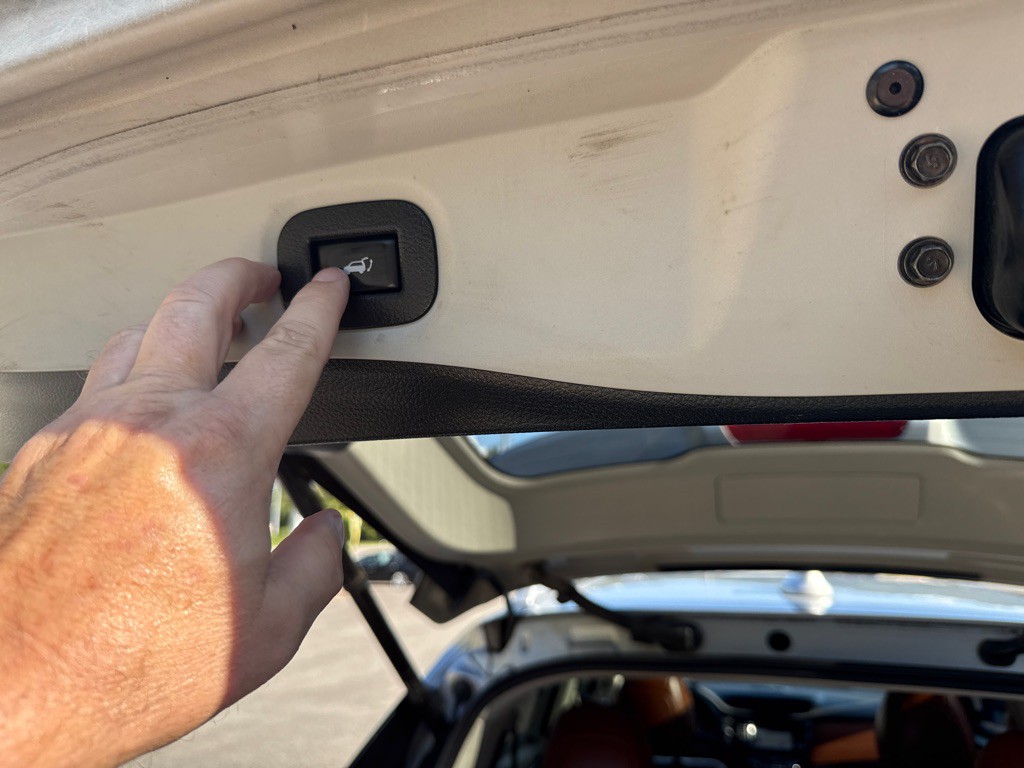 2017 Nissan Rogue Image 17