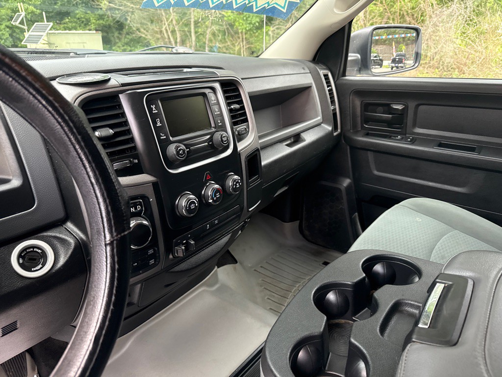 2017 RAM 1500 Image 6