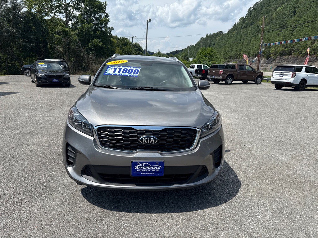 2019 Kia Sorento Image 2