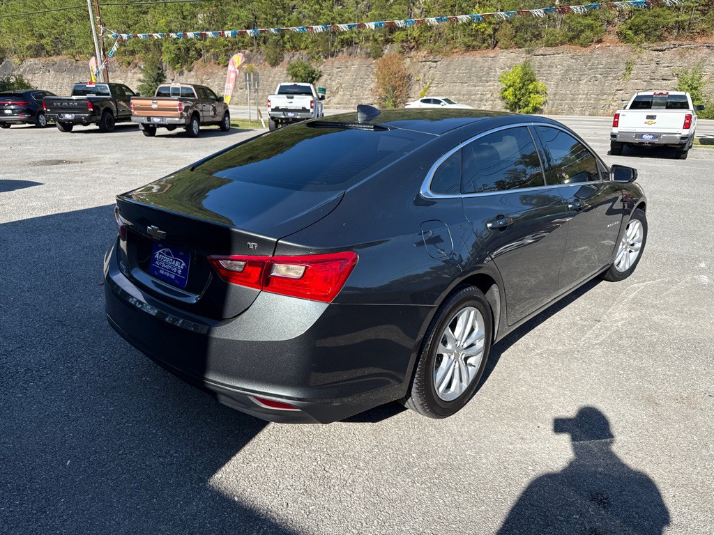 2018 Chevrolet Malibu Image 10