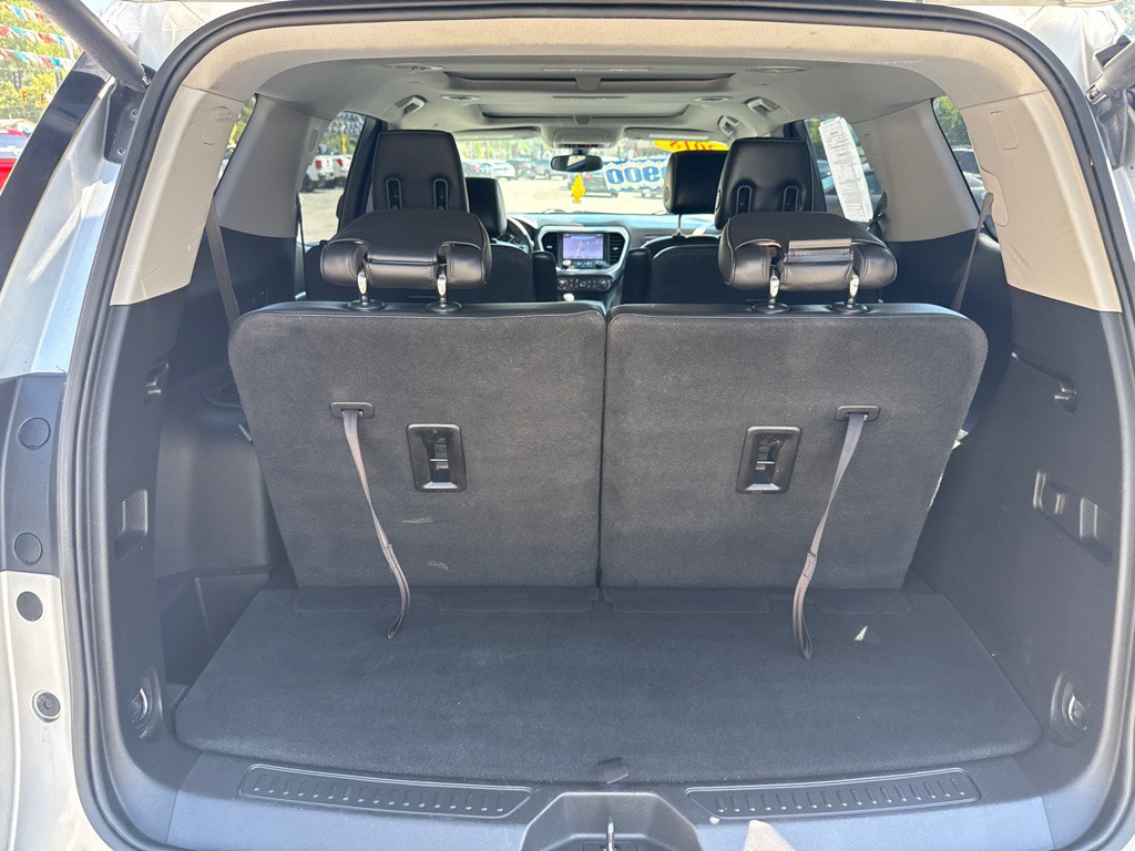 2018 GMC Acadia Image 12