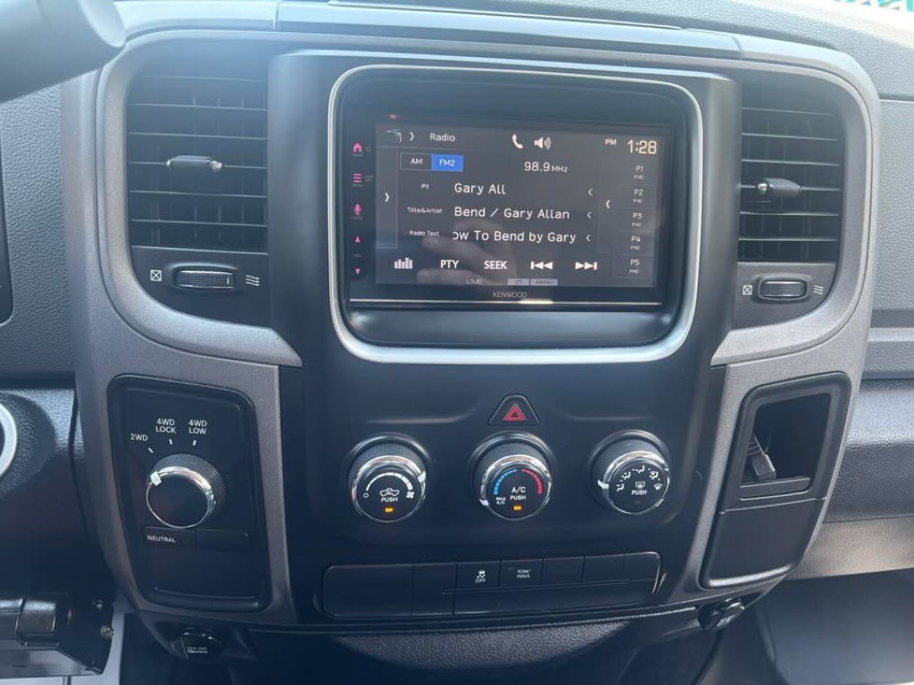 2014 RAM 1500 Image 12