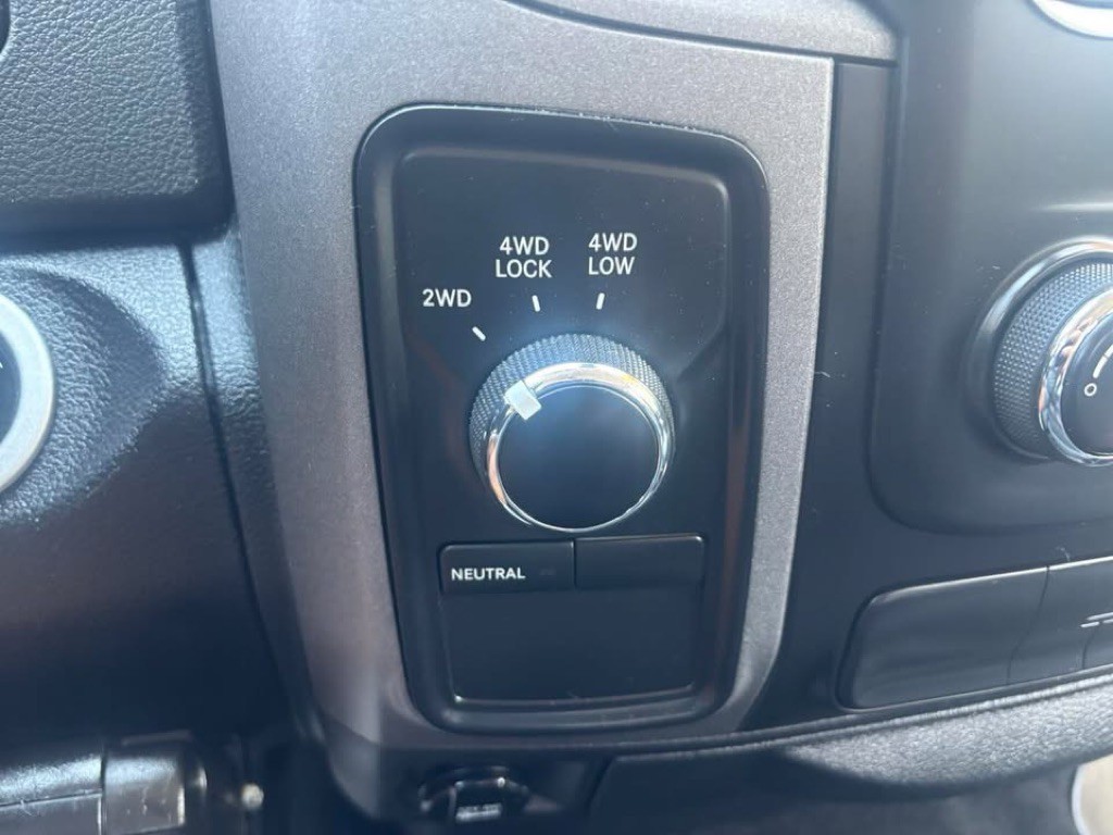 2014 RAM 1500 Image 14