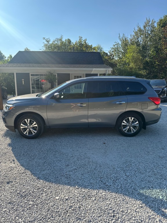 2019 Nissan Pathfinder Image 3