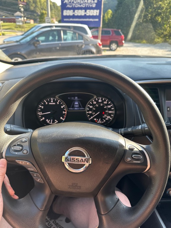 2019 Nissan Pathfinder Image 6