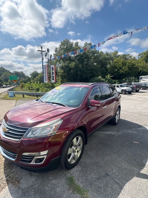 2015 Chevrolet Traverse Image 2