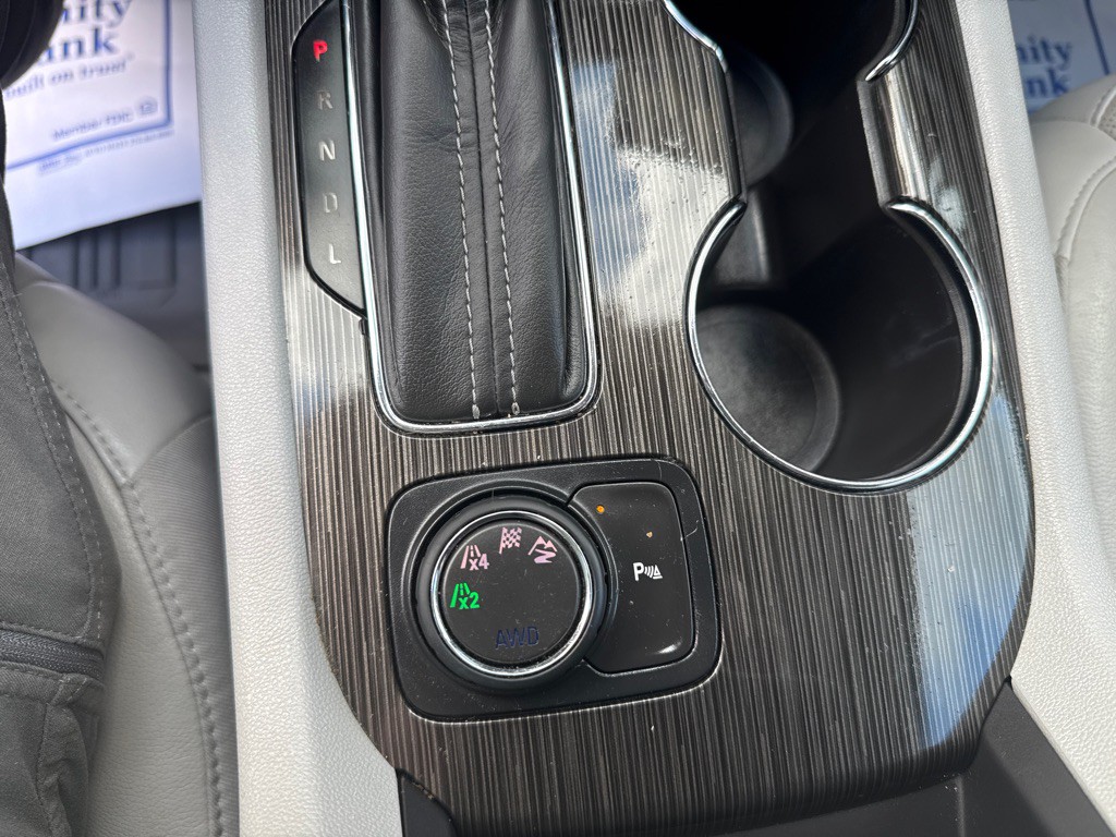 2017 GMC Acadia Image 11