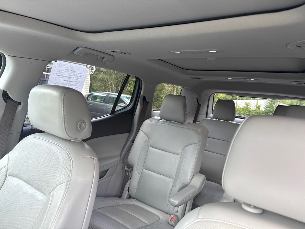 2017 GMC Acadia Image 12