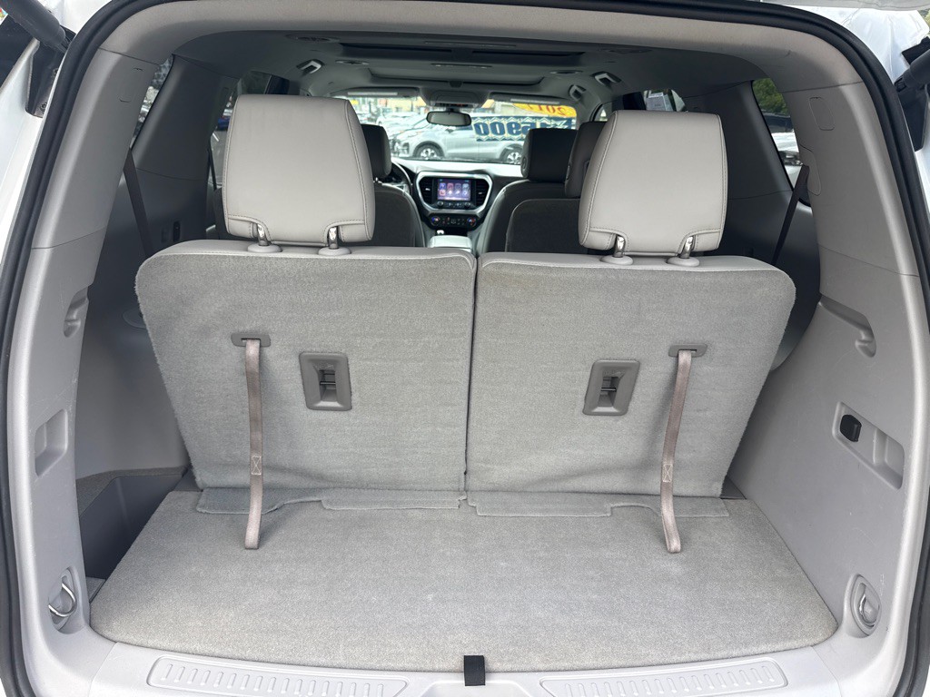 2017 GMC Acadia Image 17