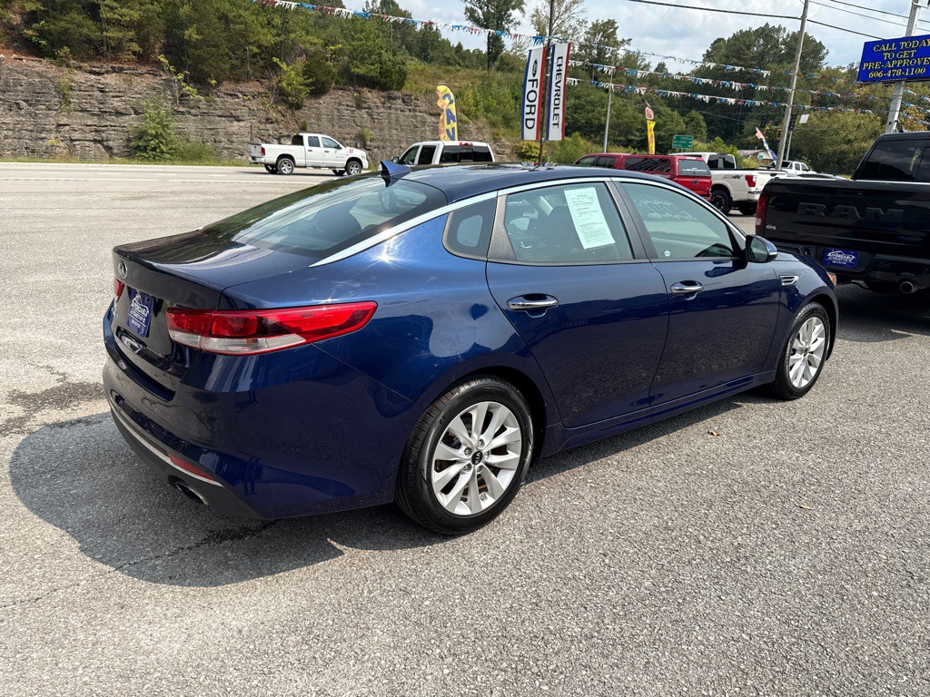 2018 Kia Optima Image 10
