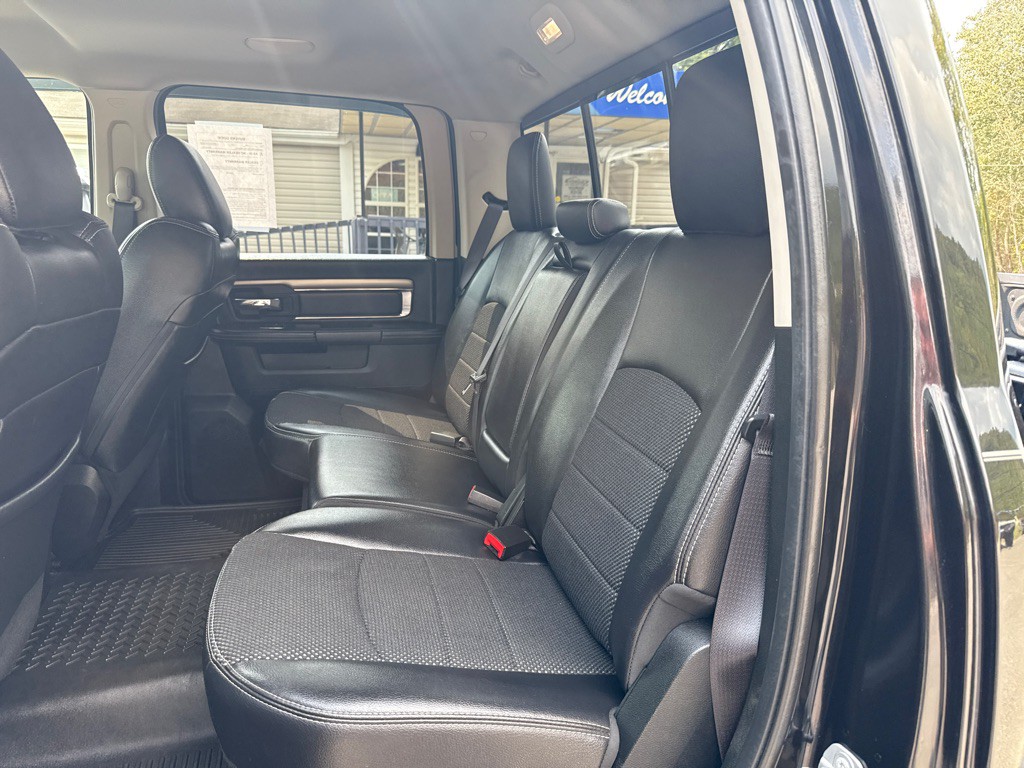 2017 RAM 1500 Image 10